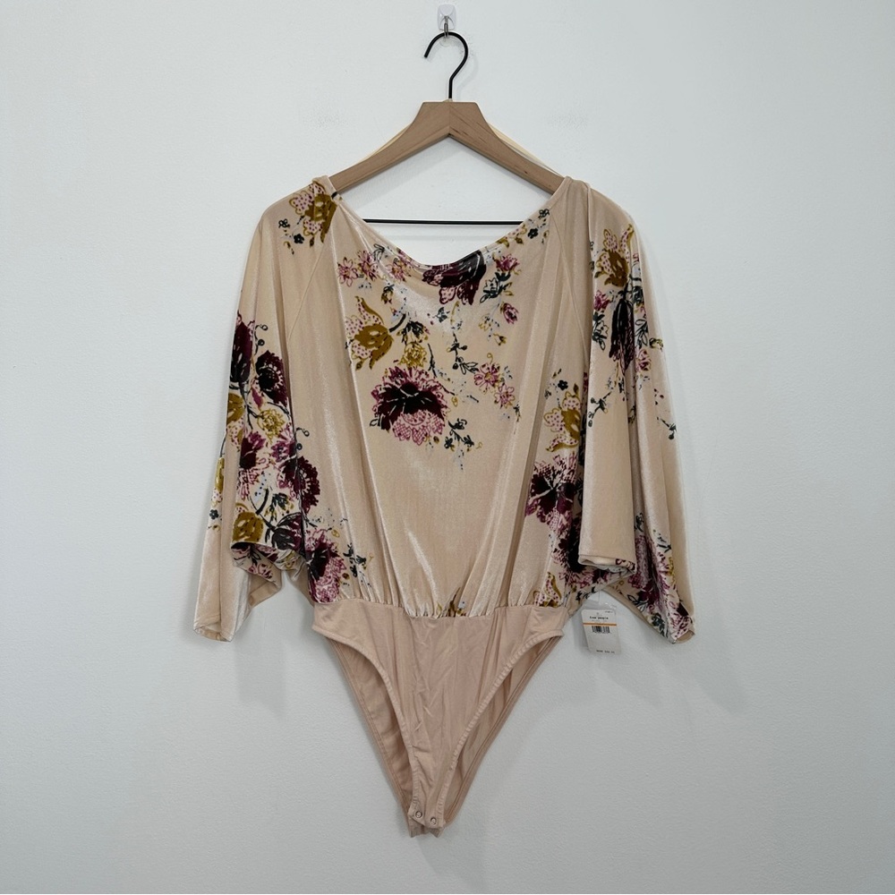 NWT Free People Women's Velvet Slouchy Babe Bodysuit Cream size Small - Picture 2 of 7